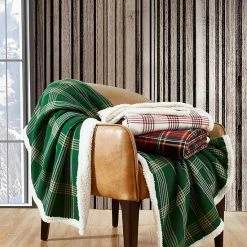 Eddie Bauer Union Bay Plaid Throw Green -Eddie Bauer Shop unnamed file 1530
